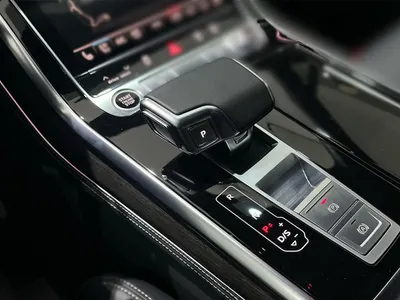 2024 Audi Q7 S line