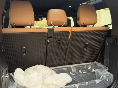 2025 Land Rover Defender 90