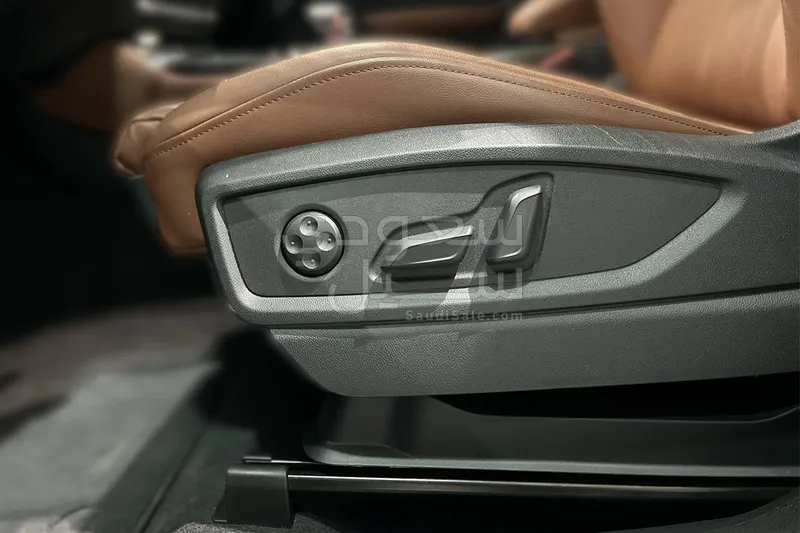 2025 Audi Q5 S Line