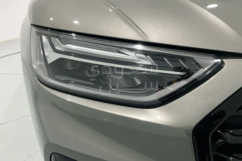 2025 Audi Q5 S Line
