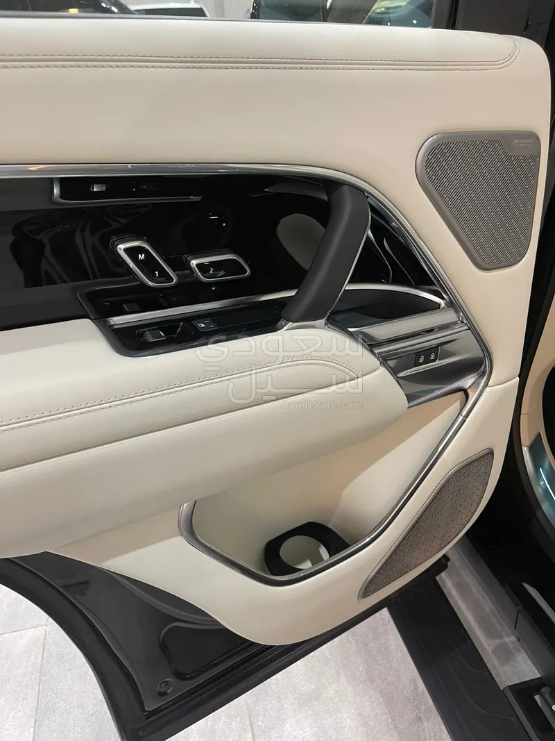 2025 Land Rover Range Rover Autobiography