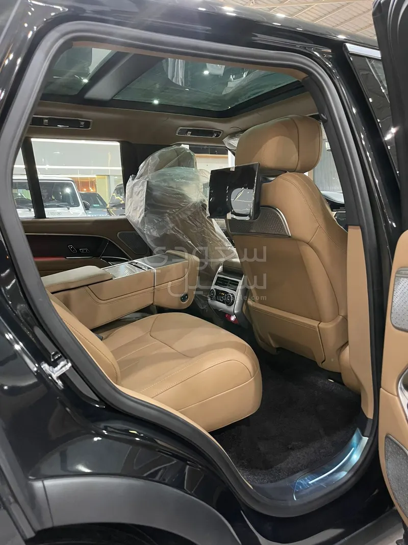 2025 Land Rover Range Rover Autobiography