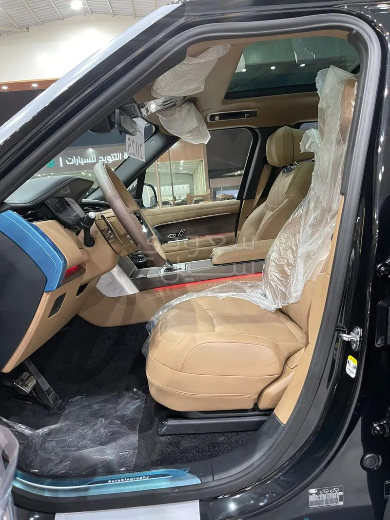 2025 Land Rover Range Rover Autobiography