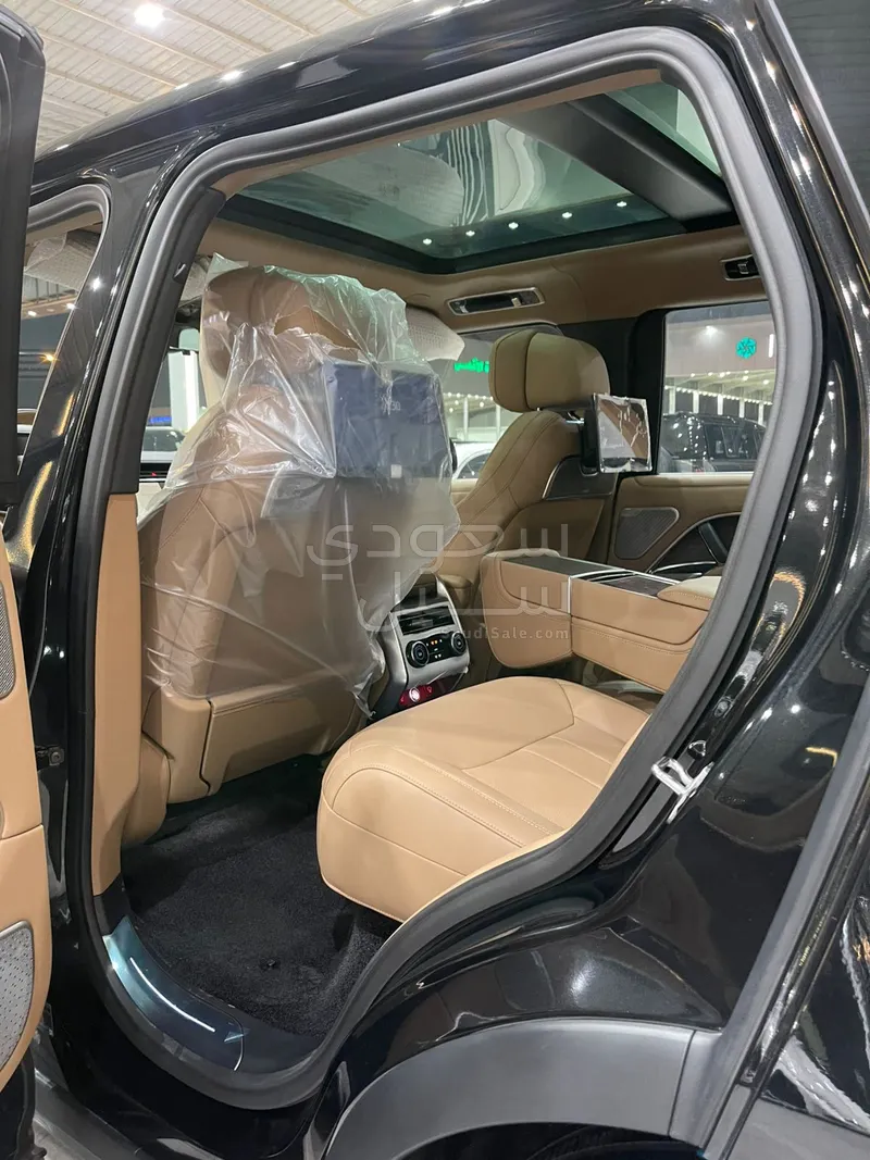 2025 Land Rover Range Rover Autobiography