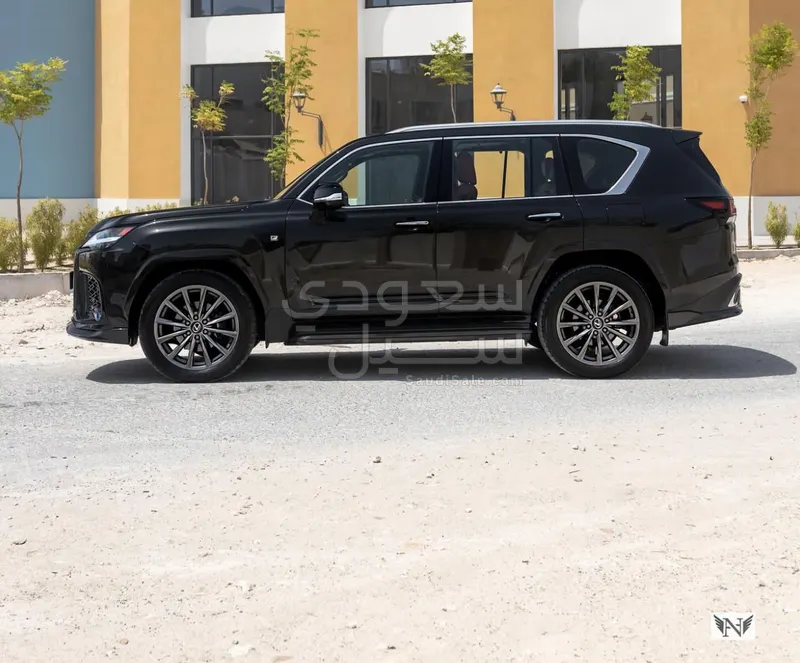2024 Lexus LX 600 F