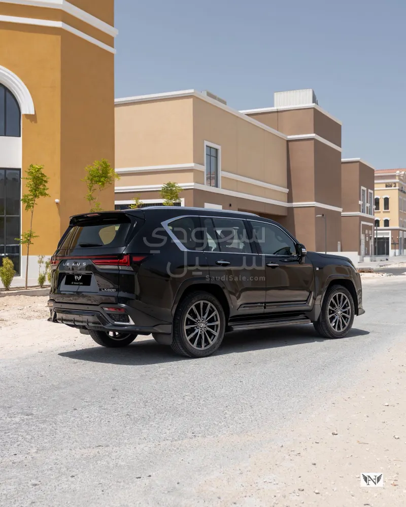 2024 Lexus LX 600 F