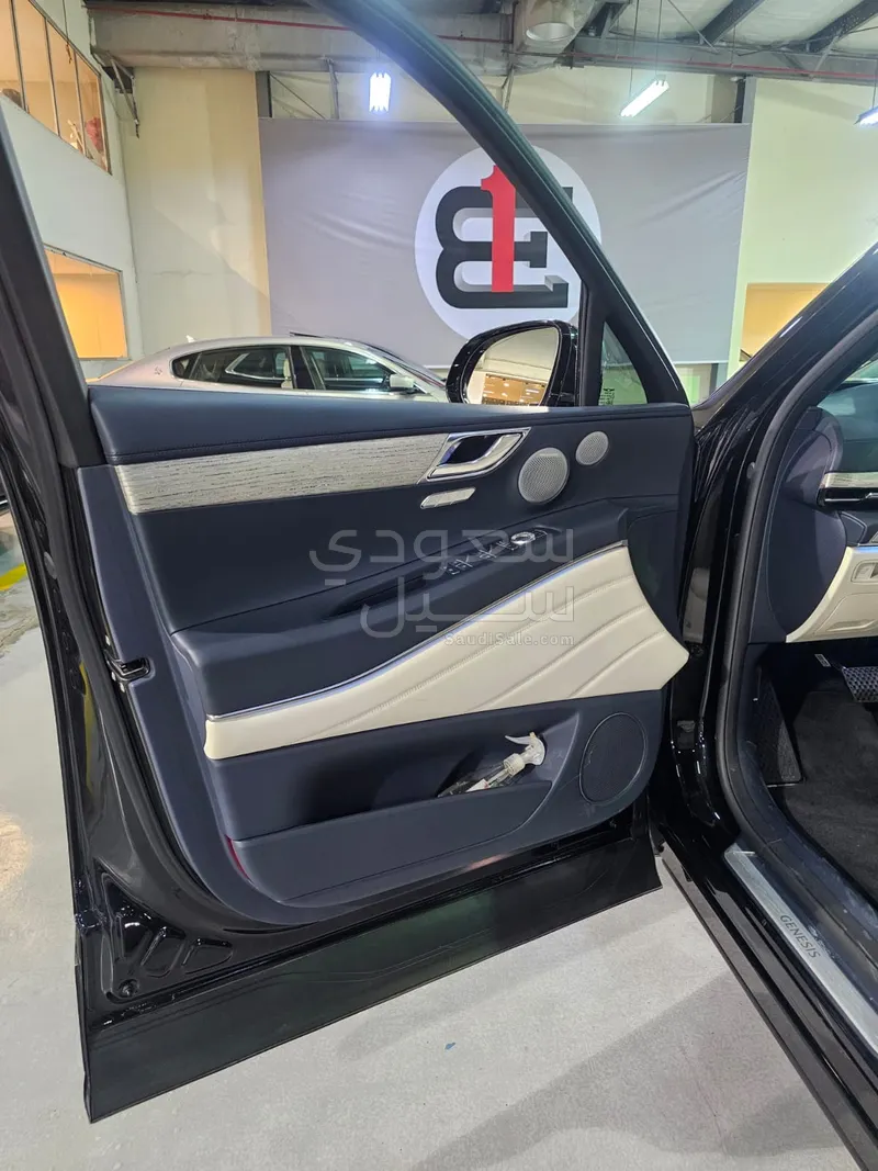 2025 Genesis GV 80