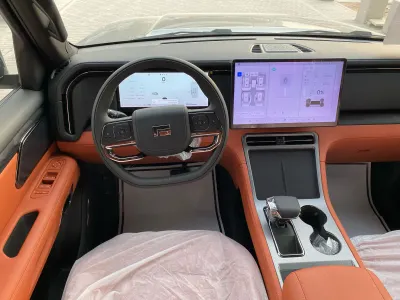 2025 روكس 01