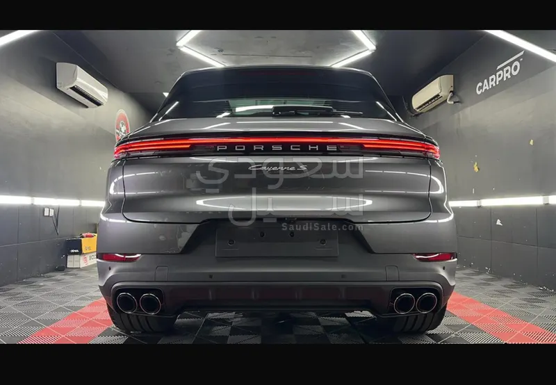 2024 Porsche Cayenne S