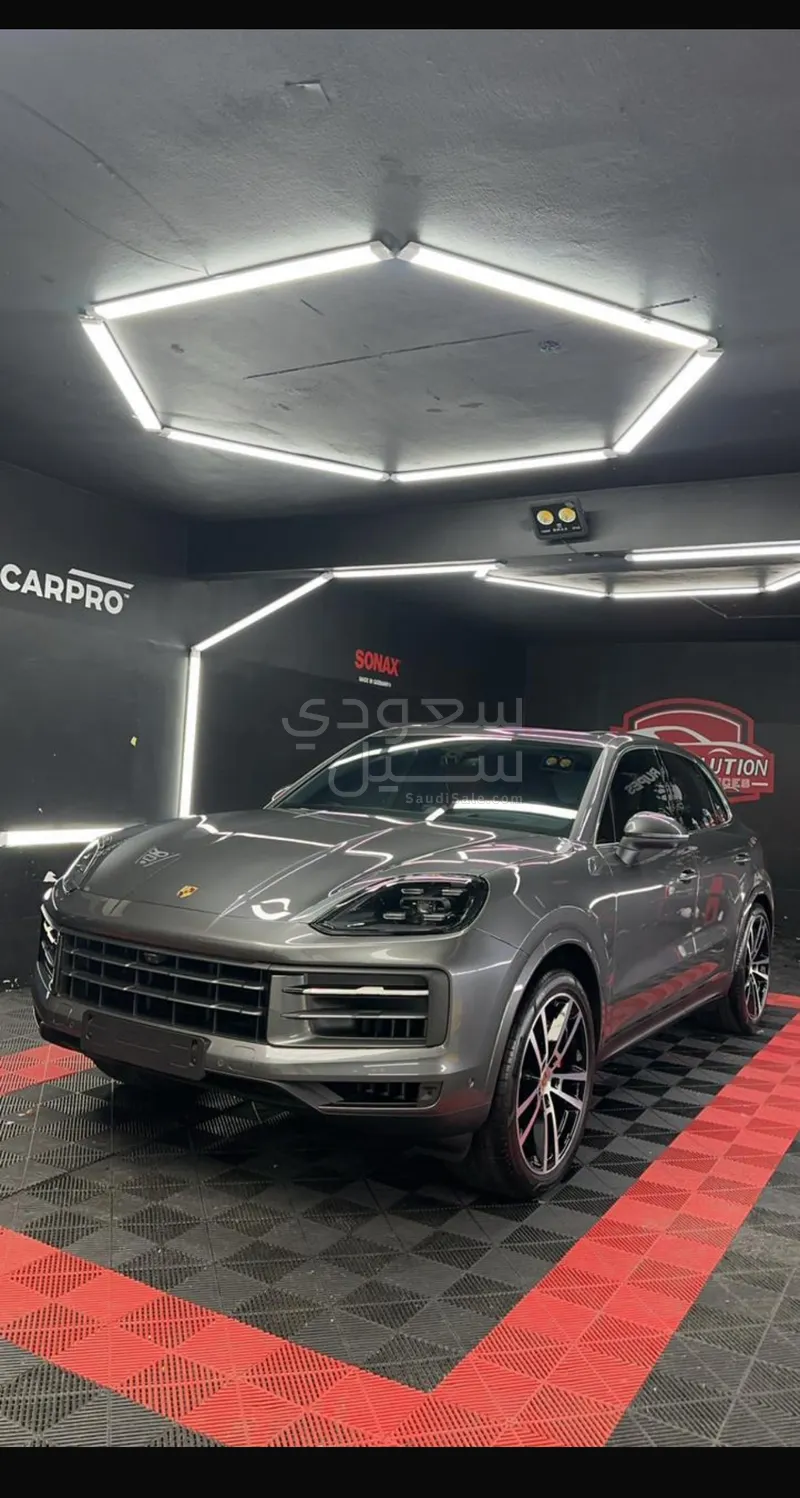 2024 Porsche Cayenne S
