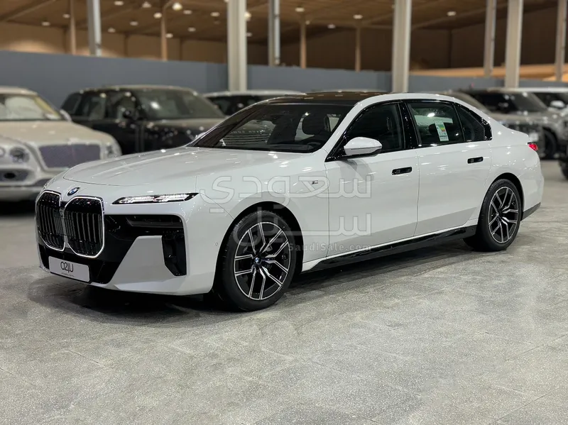 2025 BMW 7 Series 735i