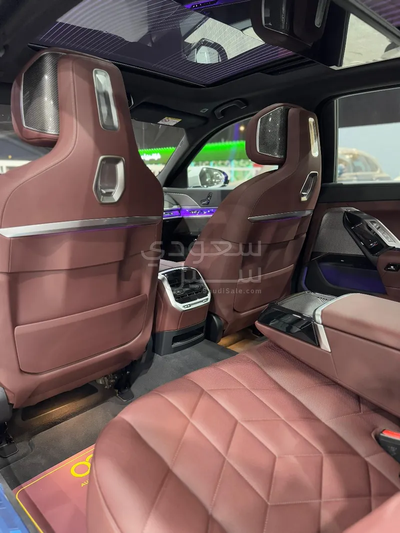 2025 BMW 7 Series 735i