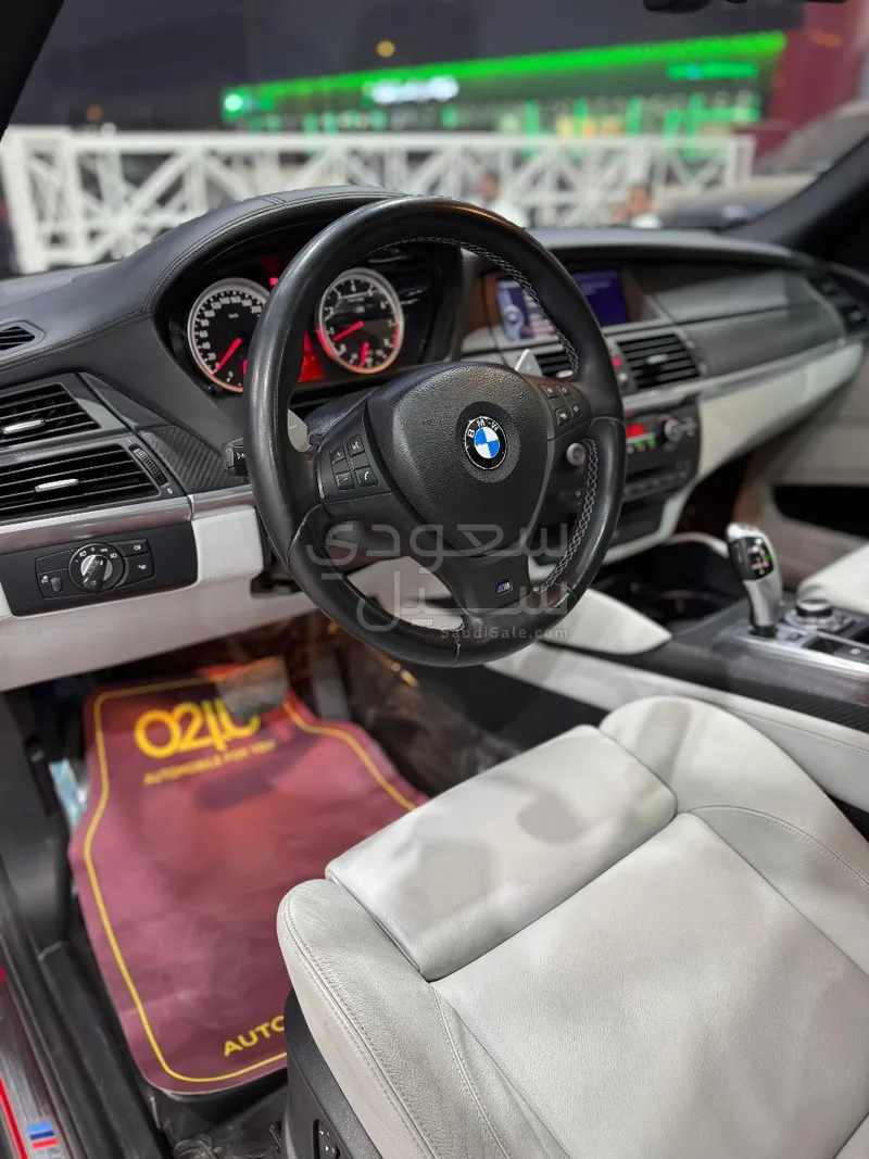 2010 BMW X Series 5 M