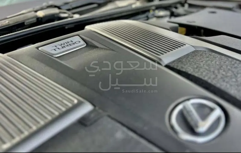 2018 لكزس إل إس 500