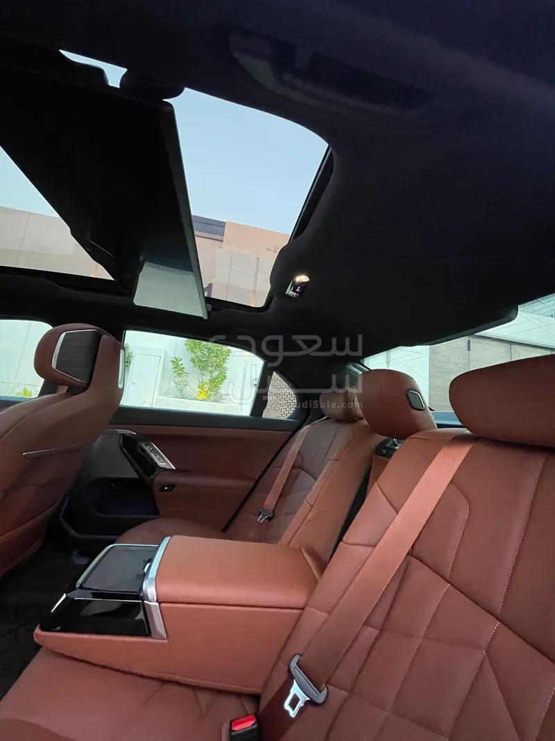 2024 BMW 7 Series 735Li