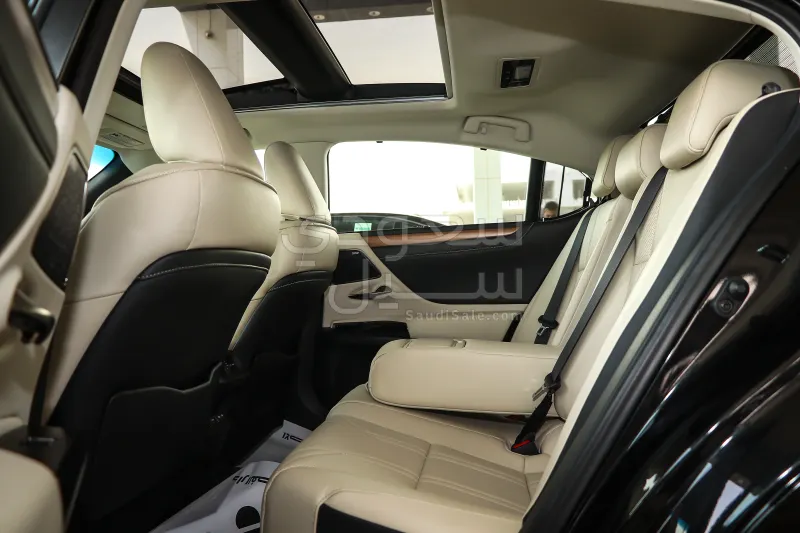 2023 Lexus ES 350