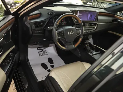 2023 Lexus ES 350