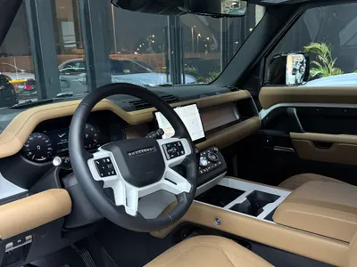 2025 Land Rover Defender 90
