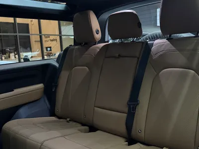 2025 Land Rover Defender 90