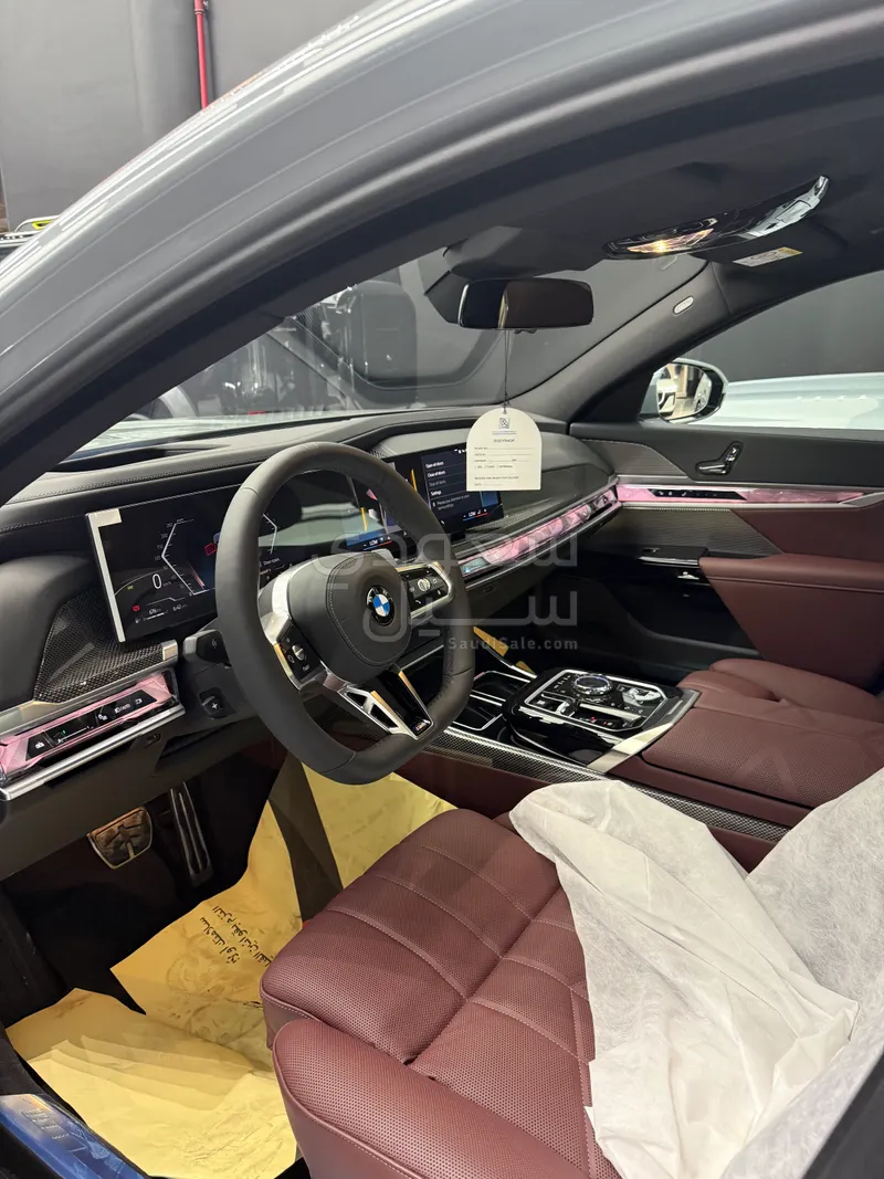 2025 BMW 7 Series 735i