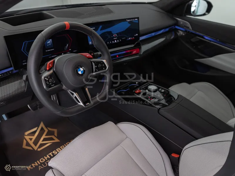 2025 BMW M Series M5