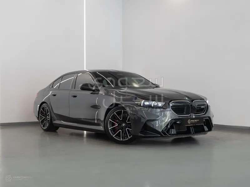 2025 BMW M Series M5