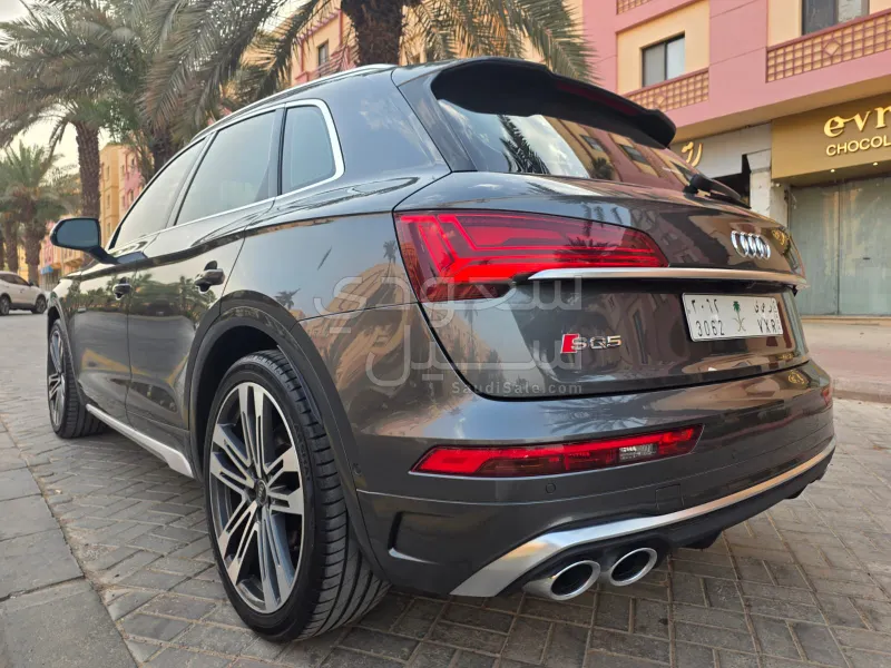 2023 Audi SQ5
