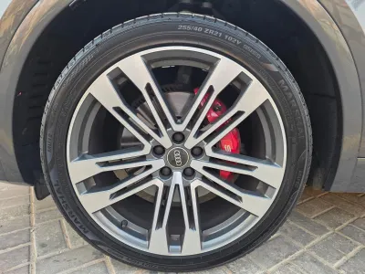 2023 Audi SQ5