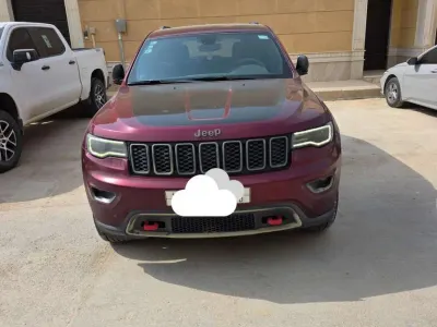 2017 جييب جراند شيروكي تريل هوك