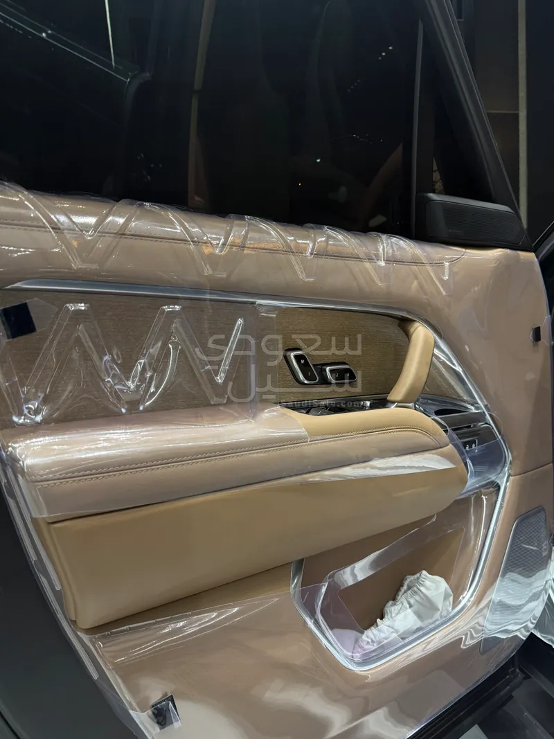 2025 Land Rover Range Rover SV Autobiography