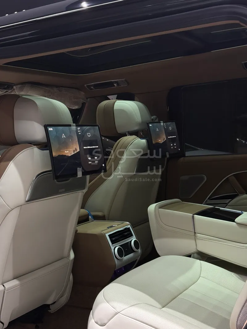 2025 Land Rover Range Rover SV Autobiography
