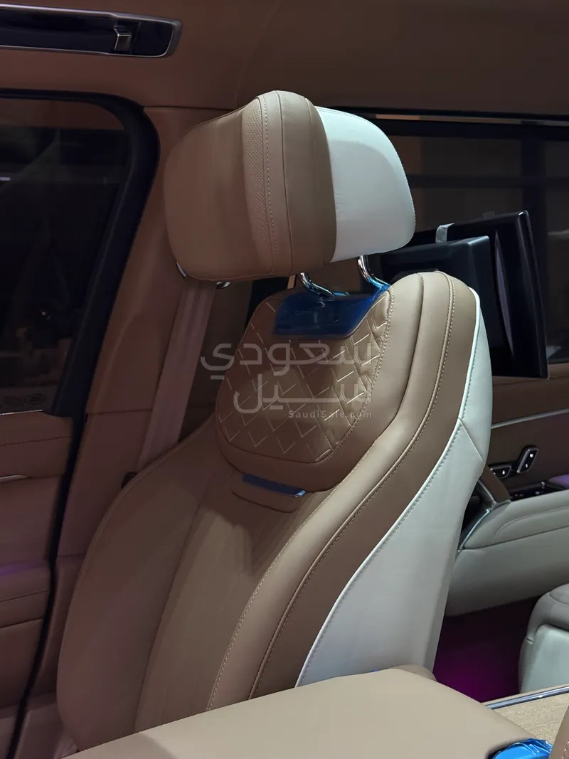 2025 Land Rover Range Rover SV Autobiography