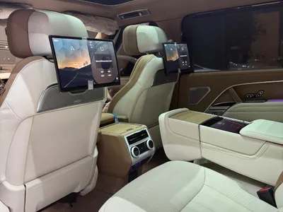 2025 Land Rover Range Rover SV Autobiography