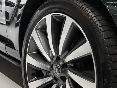 2025 Land Rover Range Rover SV Autobiography