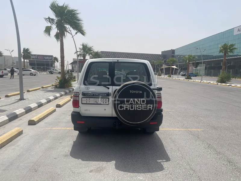2004 Toyota Land Cruiser GX