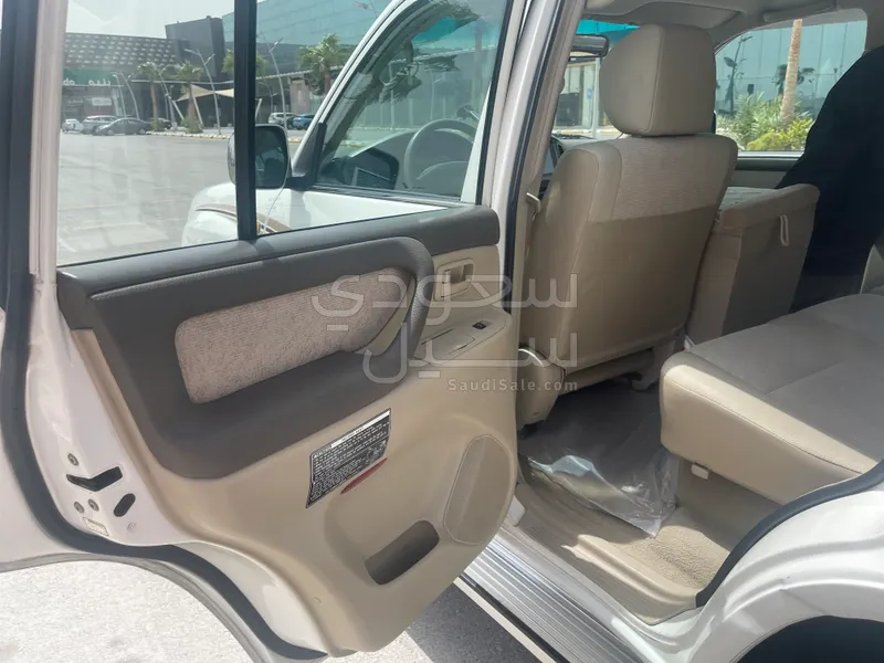 2004 Toyota Land Cruiser GX