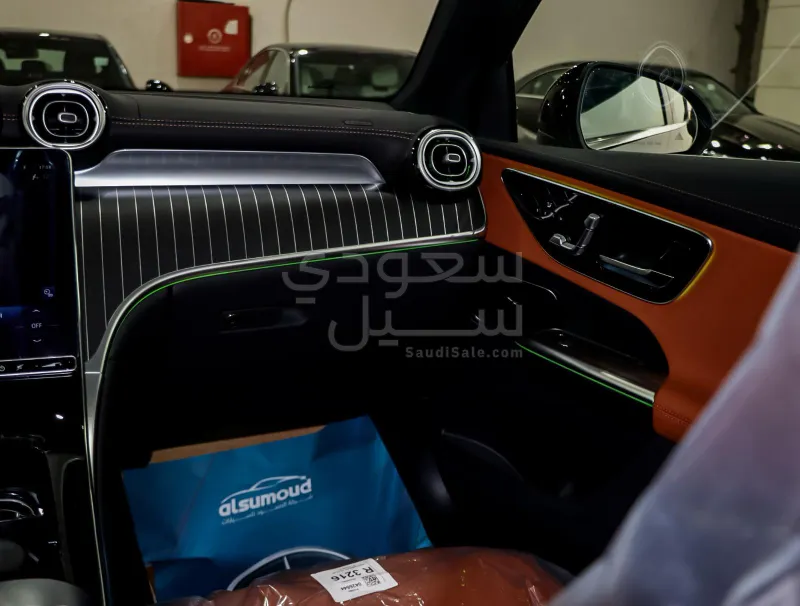 2025 Mercedes-Benz C 200