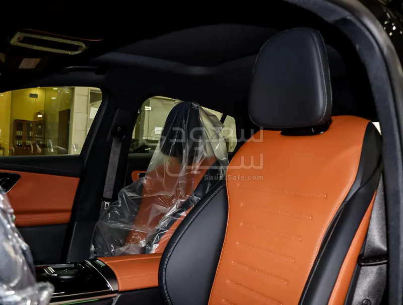 2025 Mercedes-Benz C 200