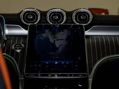 2025 Mercedes-Benz C 200