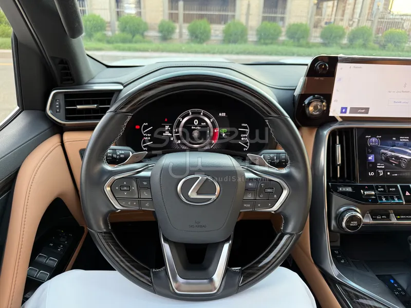 2024 Lexus LX 600