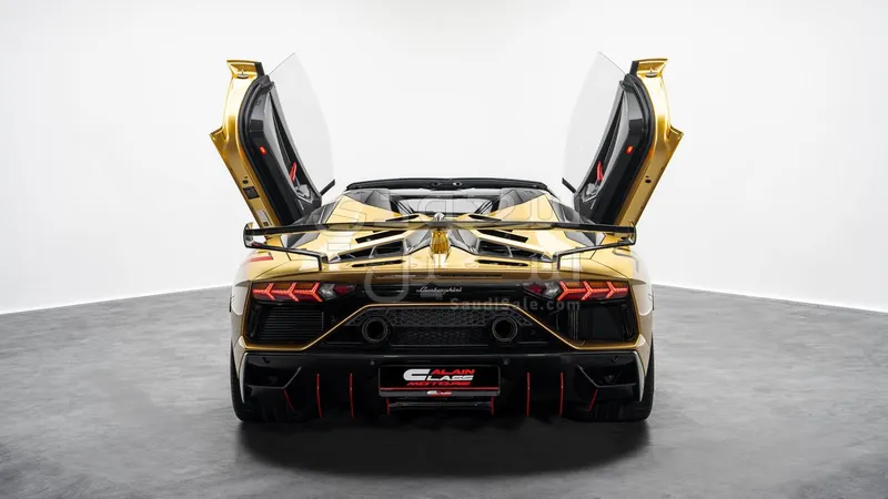 2021 Lamborghini Aventador SVJ