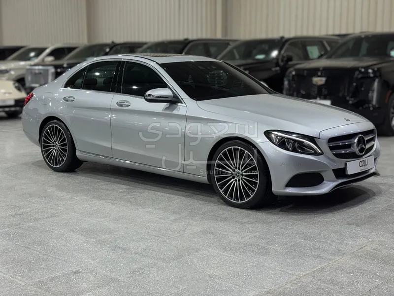 2018 Mercedes-Benz C 220