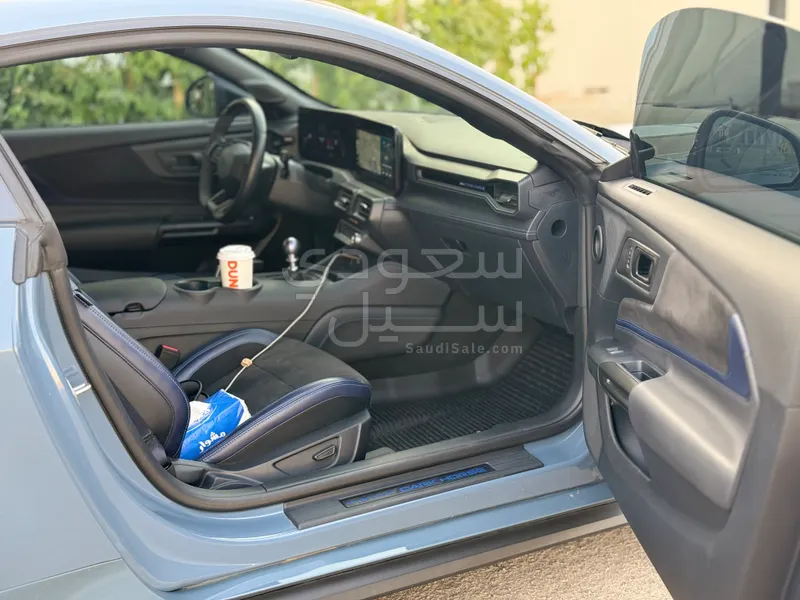 2024 فورد موستانغ دارك هورس