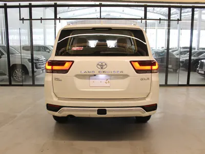 2025 Toyota Land Cruiser GXR