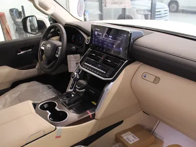 2025 Toyota Land Cruiser GXR
