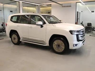 2025 Toyota Land Cruiser GXR