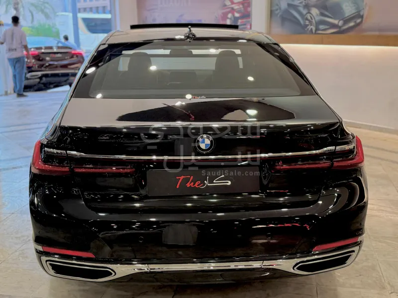 2021 BMW 7 Series 730Li