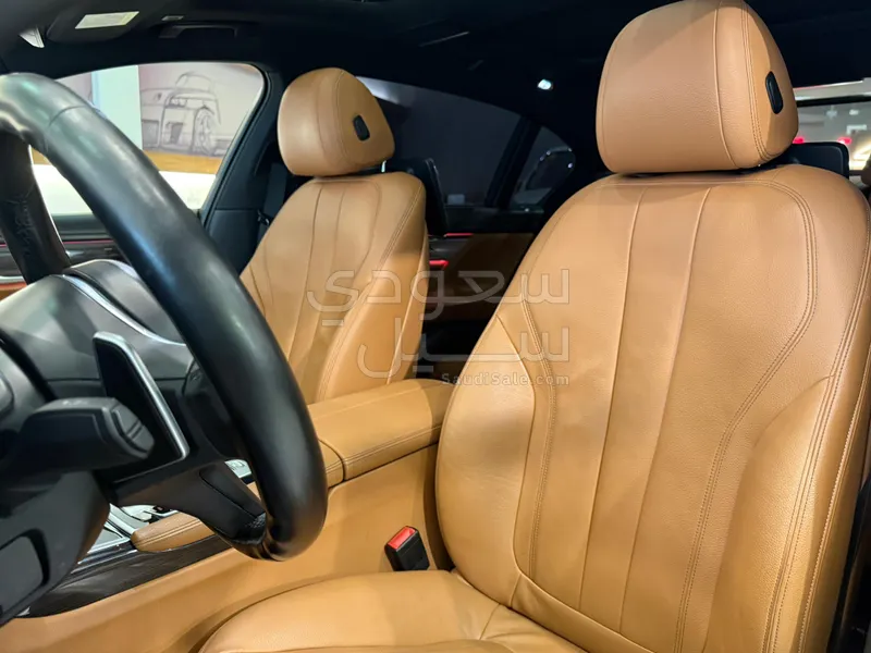 2021 BMW 7 Series 730Li