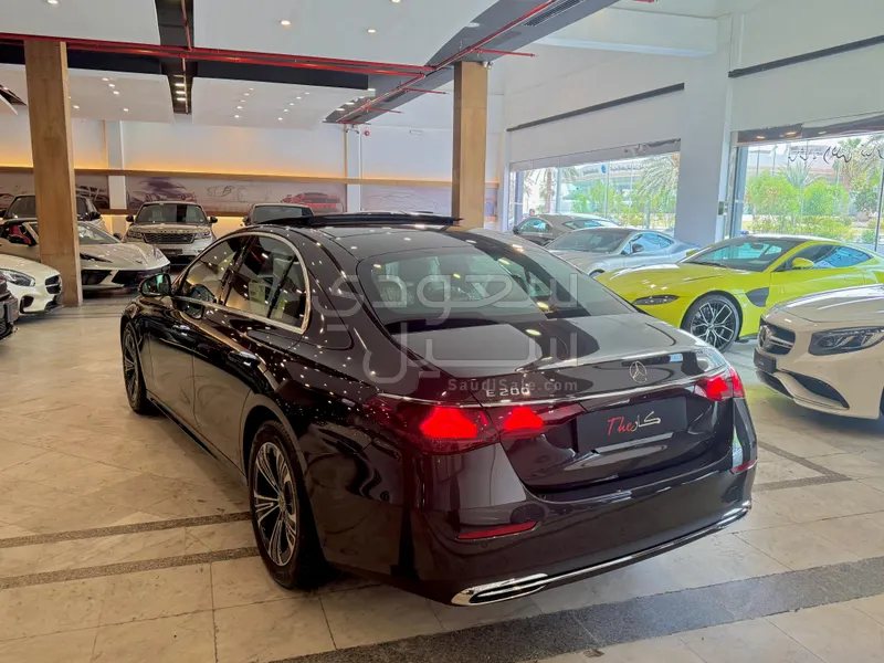 2025 Mercedes-Benz E 200 AMG