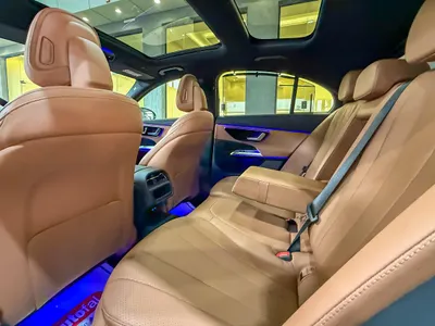 2025 مرسيدس - بنز إي 200